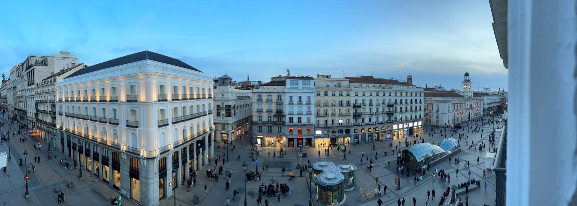 Fortinn Puerta Del Sol Madrid Bagian luar foto