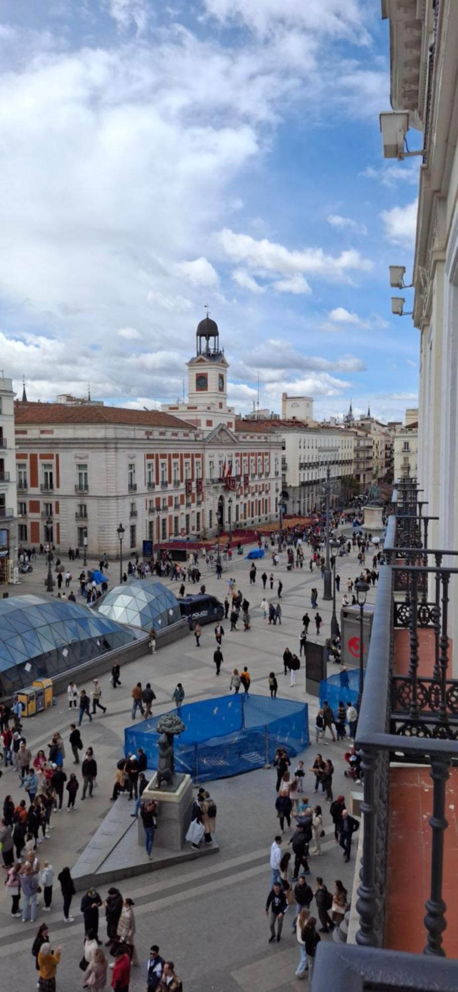 Fortinn Puerta Del Sol Madrid Bagian luar foto
