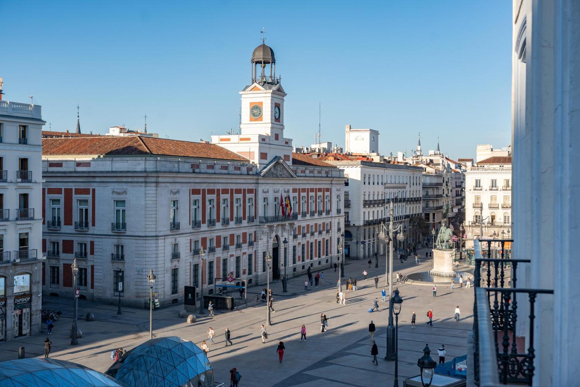 Fortinn Puerta Del Sol Madrid Bagian luar foto