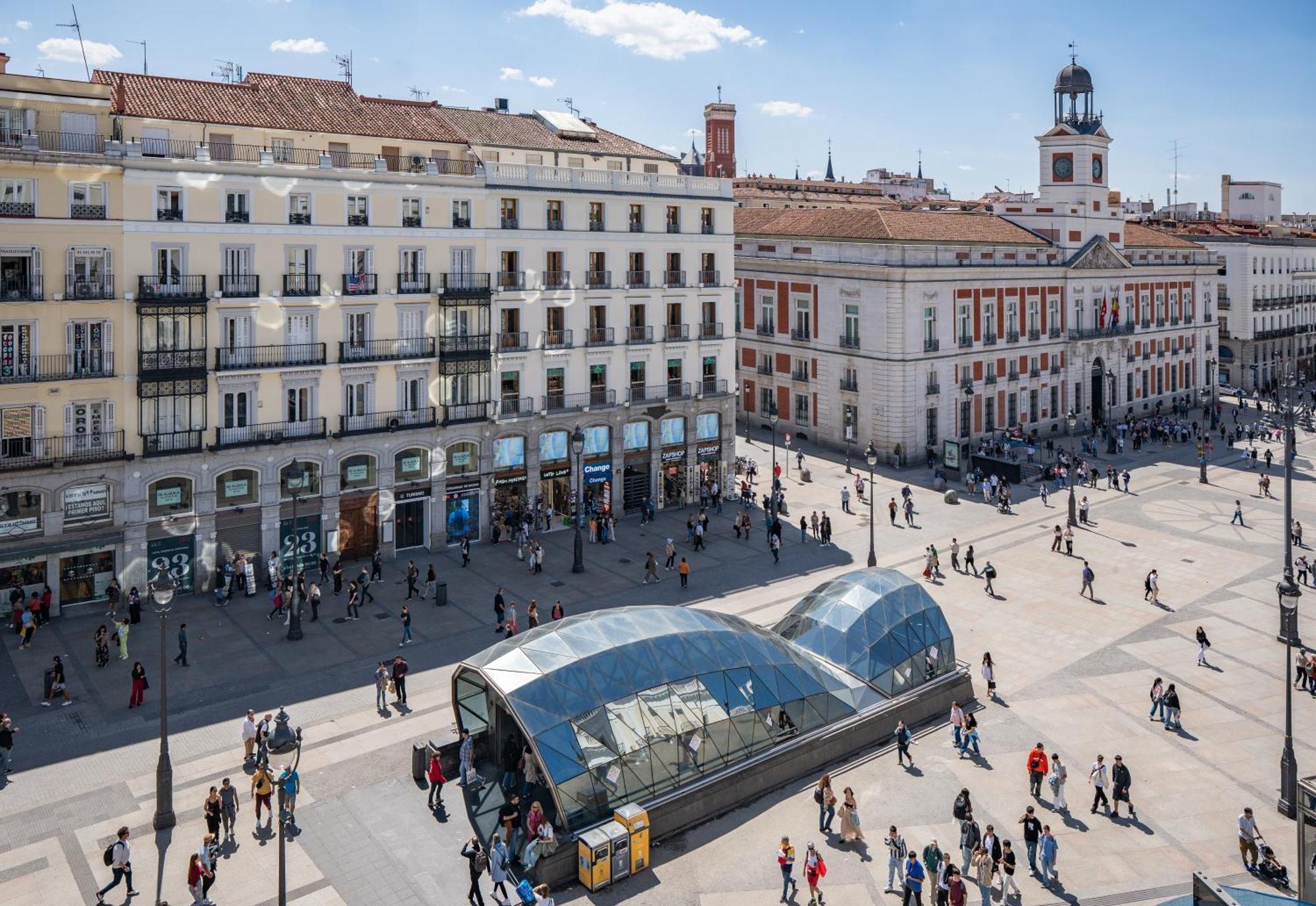 Fortinn Puerta Del Sol Madrid Bagian luar foto
