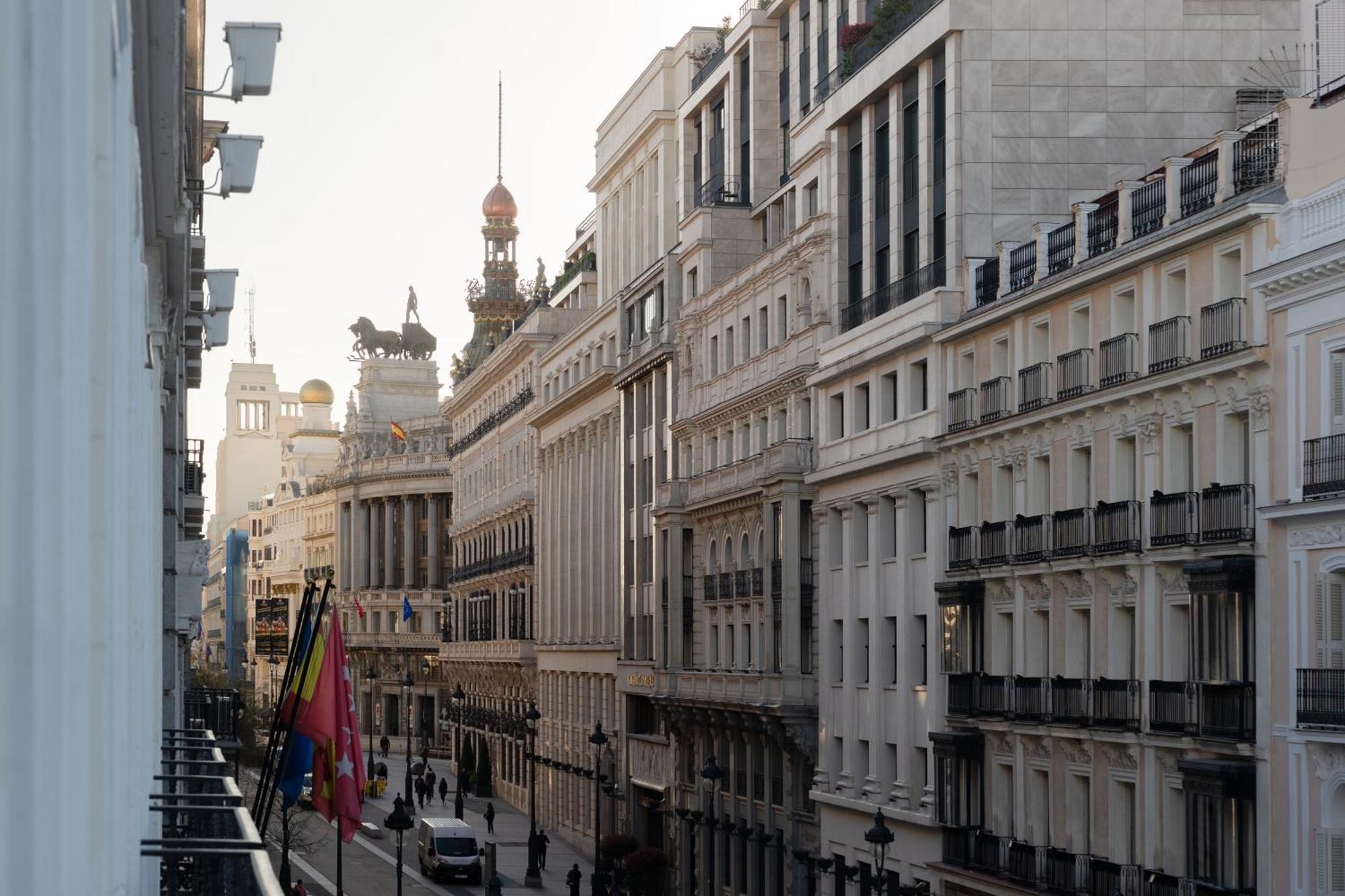 Fortinn Puerta Del Sol Madrid Bagian luar foto